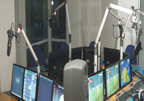 console-radio-01